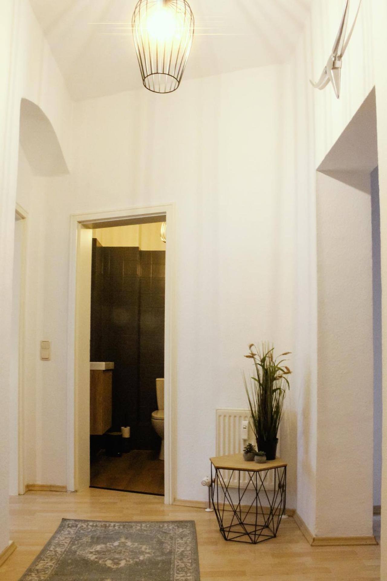 Nuwilu One - Mit Balkon Im Herzen Erfurts - Magenta Tv- Netflix -